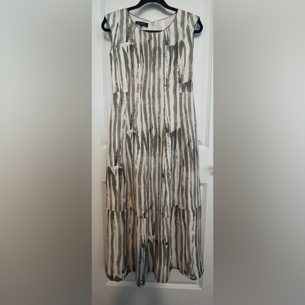 Lafayette 148 New York dress in excellent condition, size 0